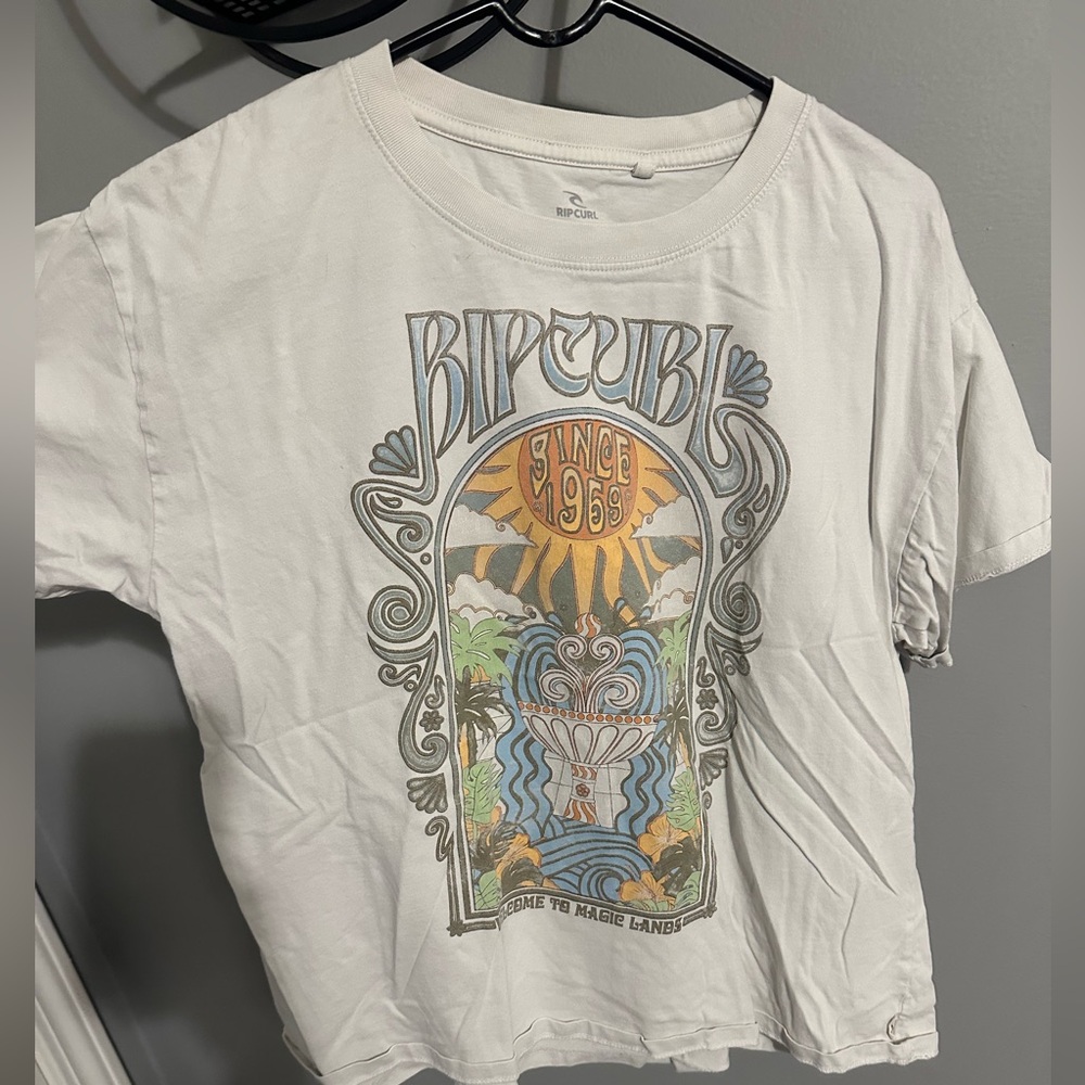 assorted tees, ripcurl, hollister, AE